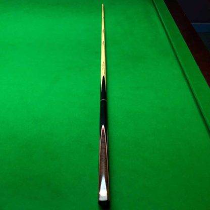 CC-627 Snooker cue 4 secondary splices with two veneers