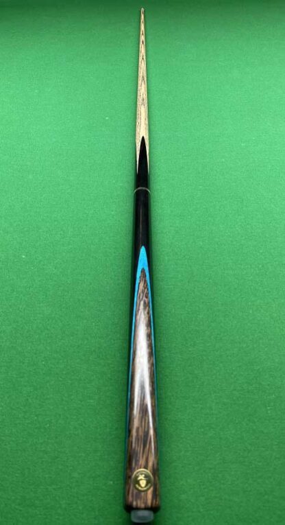 932 Palm wood snooker cue